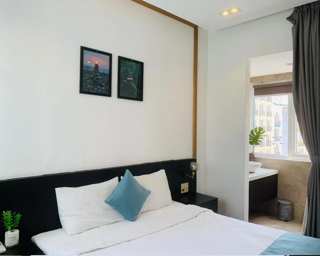Sea Sand Luxury Hotel Da Nang
